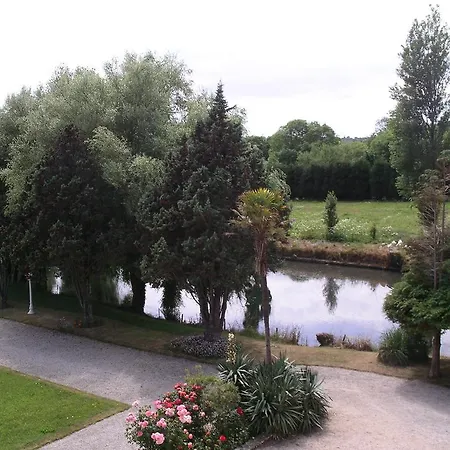 Hotel Du Chateau De Quineville Otel 3*