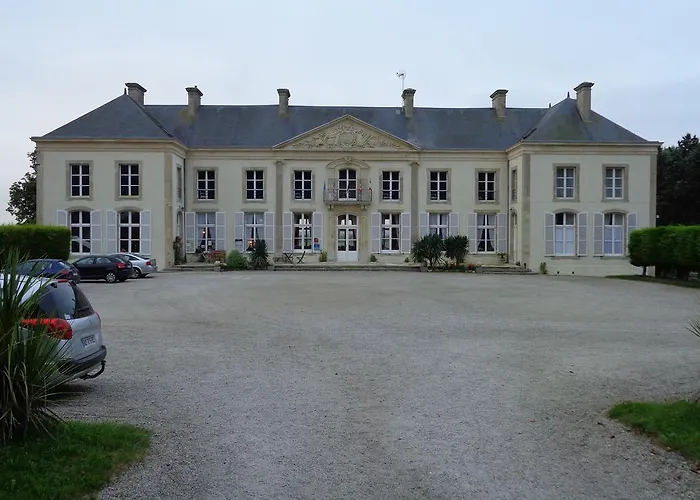 Hotel Du Chateau De Quineville 3*