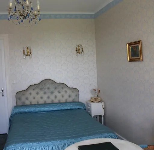 Hotel Hotel Du Chateau De Quineville Quinéville