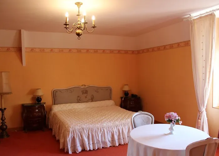 Hotel Du Chateau De Quineville